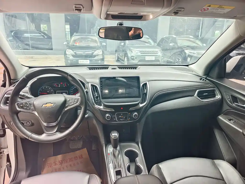 Chevrolet Equinox — миниатюра 8