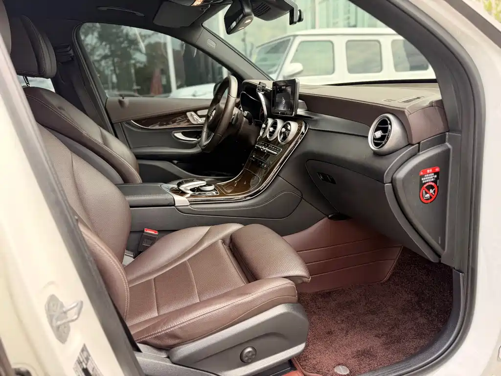 Mercedes-Benz GLC — миниатюра 23