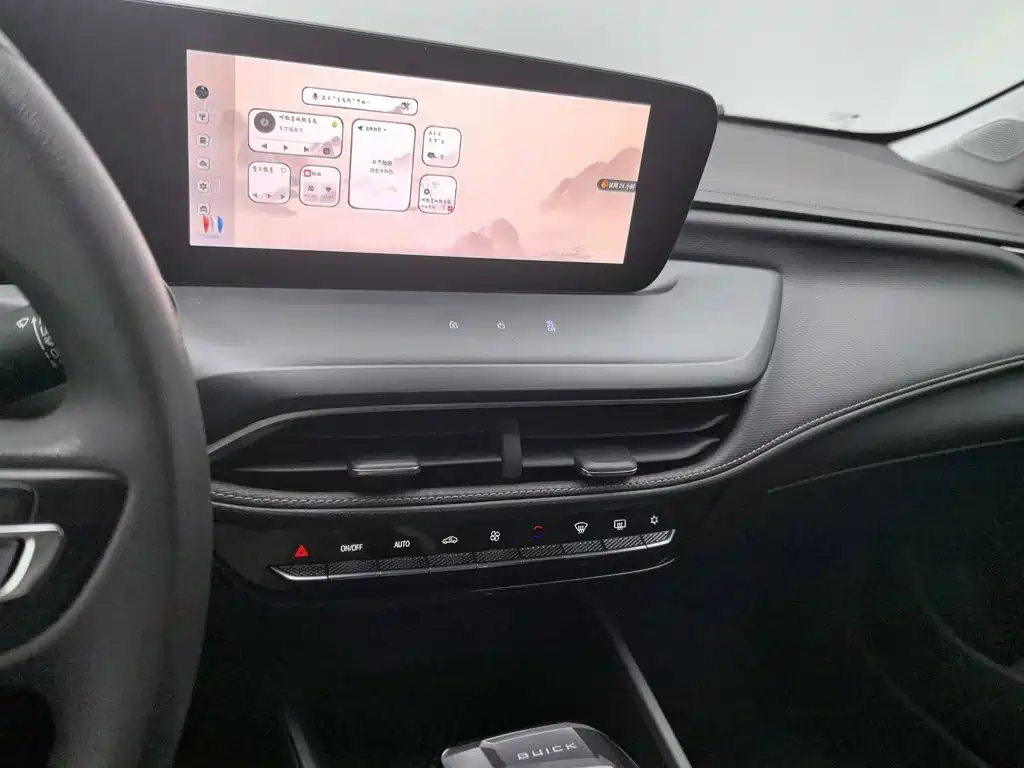 Buick Verano — миниатюра 12