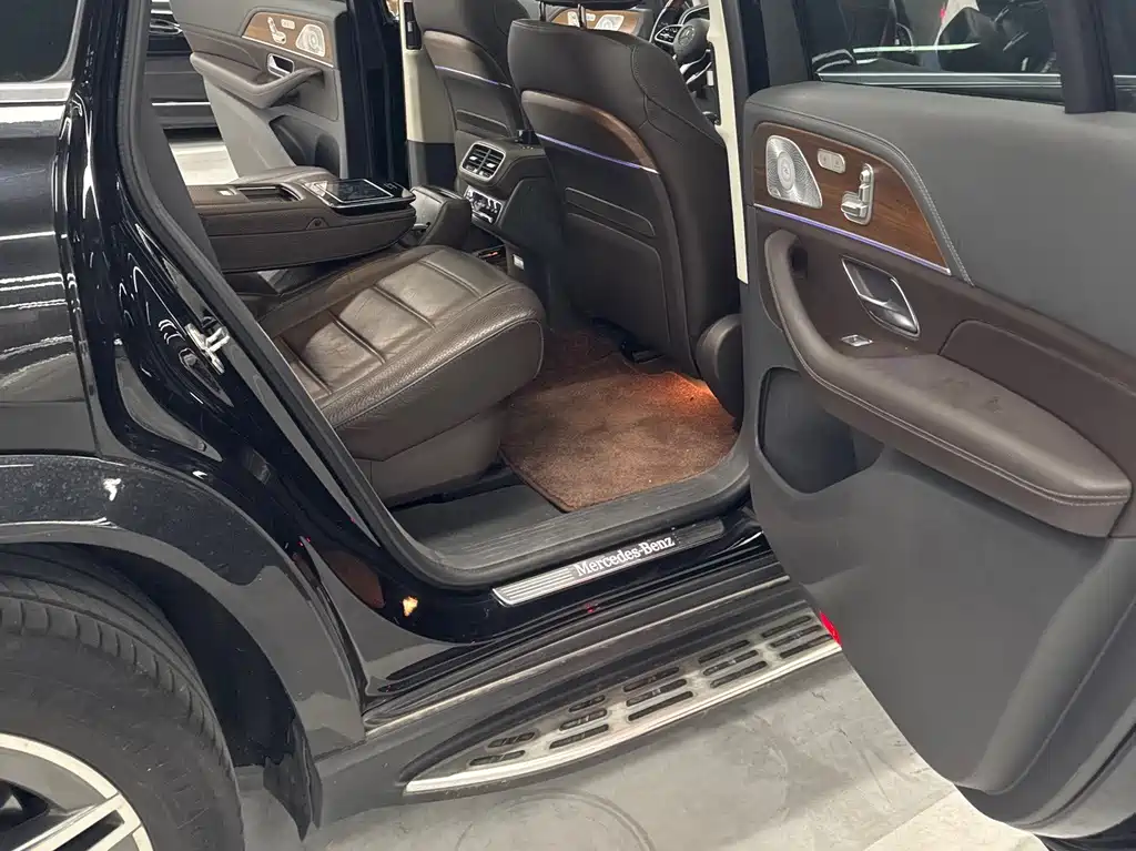 Mercedes-Benz GLS — миниатюра 16