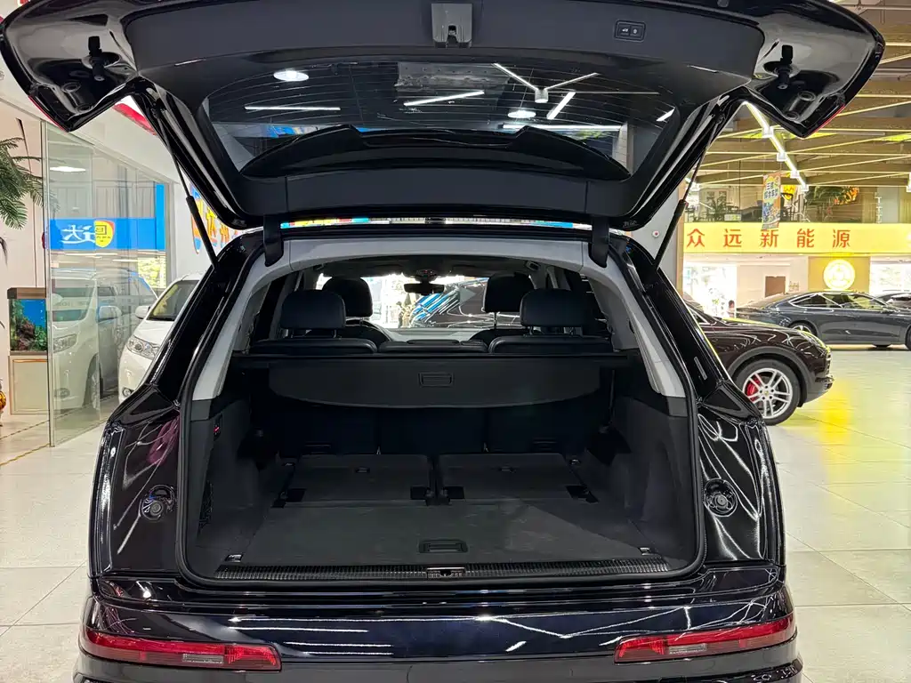 Audi Q7 2019 45 TFSI Comfort