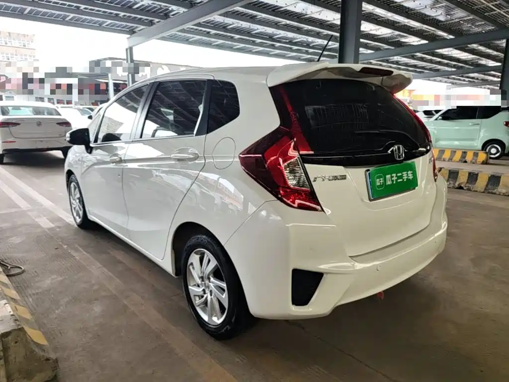 Honda Fit — миниатюра 5