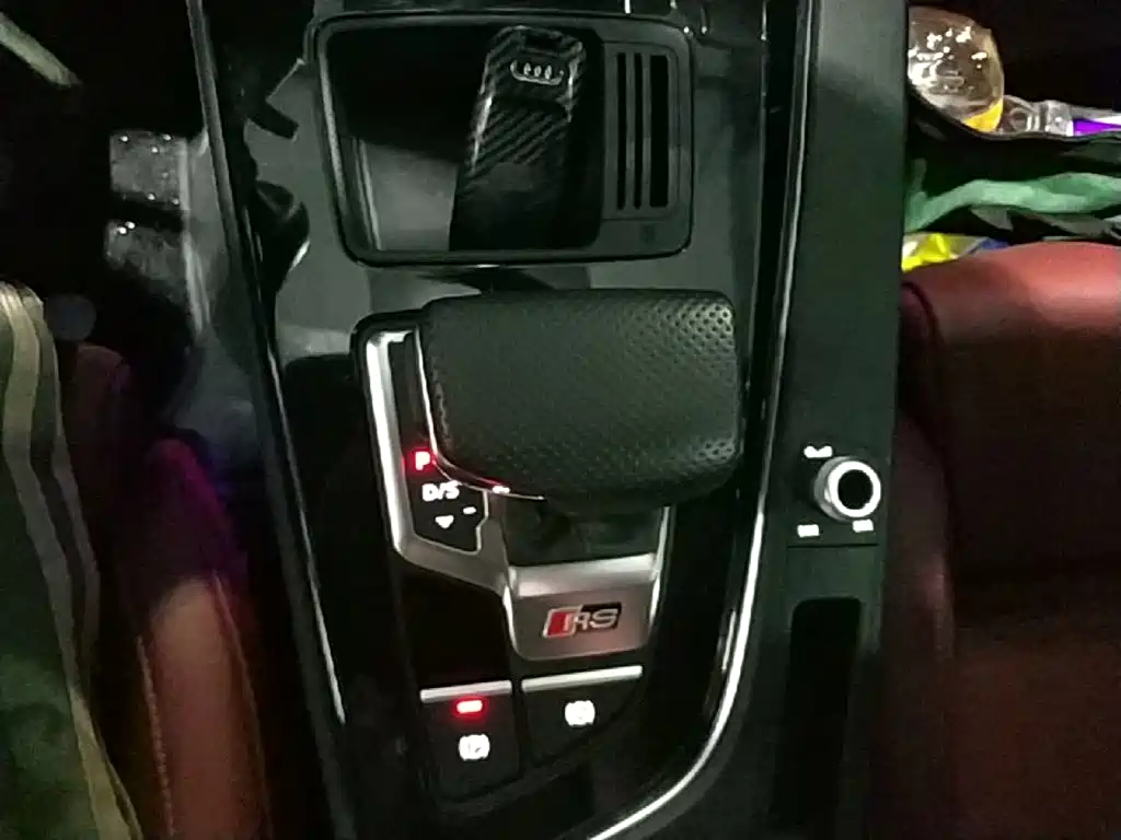 Audi A4L — миниатюра 14