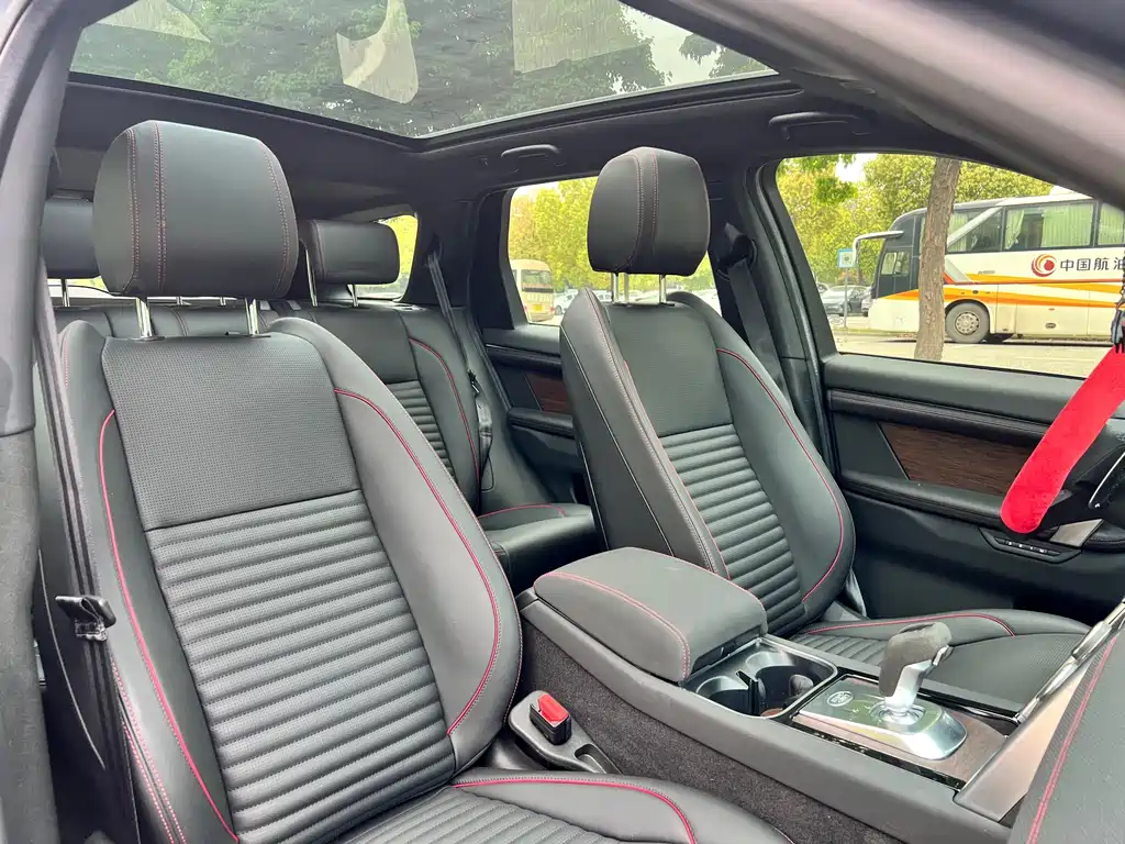 Land Rover Discovery Sport — миниатюра 14
