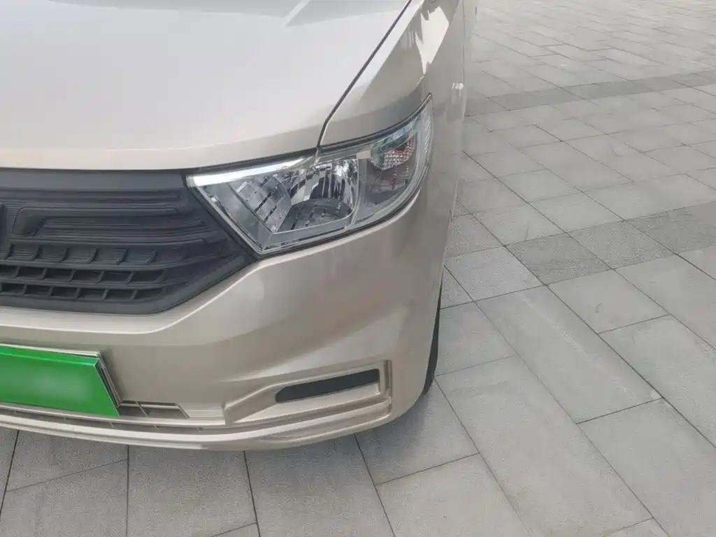 Wuling Hongguang V — миниатюра 24