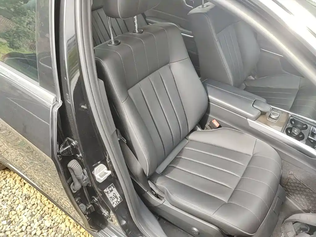 Mercedes-Benz E-Class — миниатюра 25