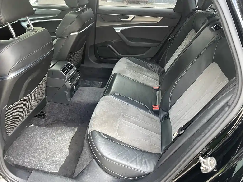 Audi A6L — миниатюра 6