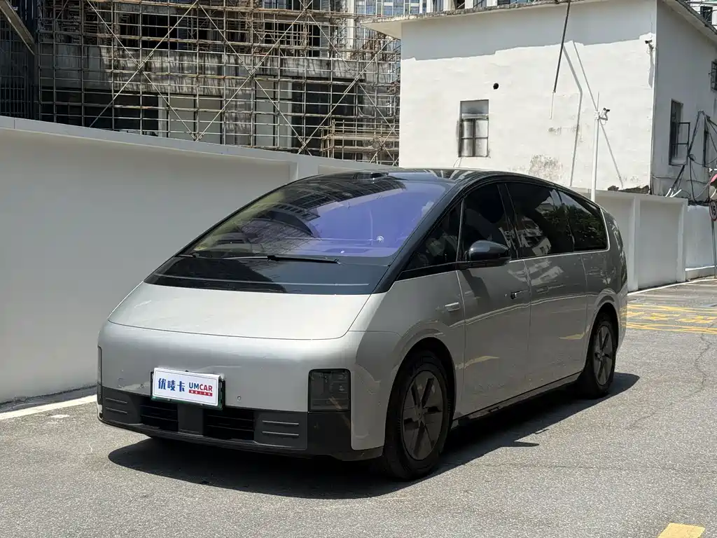 Li Auto Li MEGA