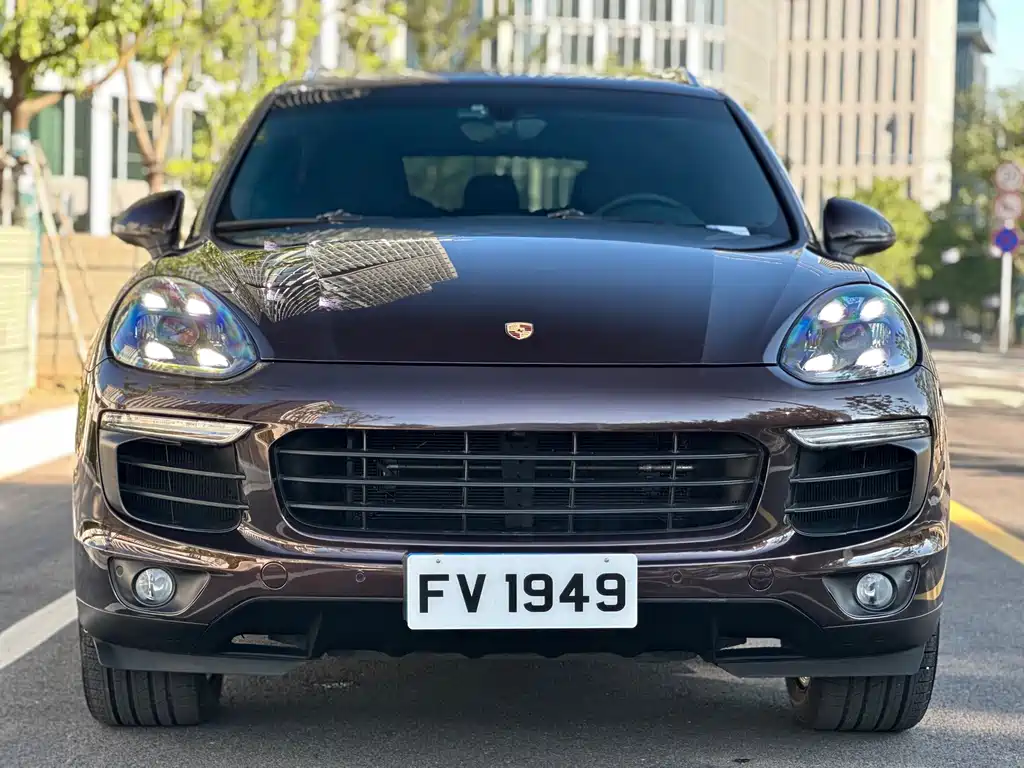 Porsche Cayenne — миниатюра 2
