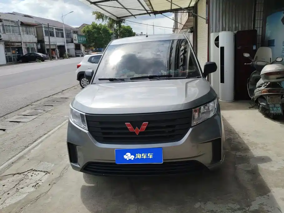 Wuling Hongguang PLUS — миниатюра 2