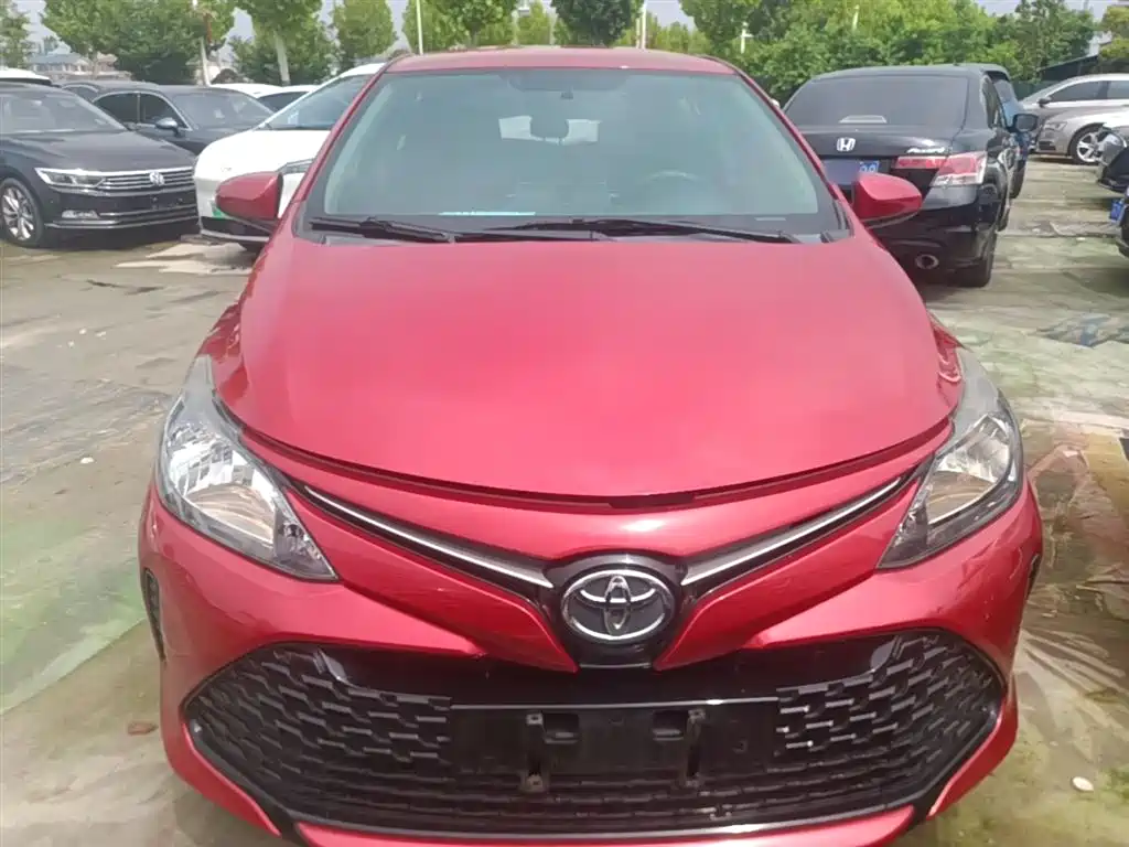 Купить Toyota Vios FS