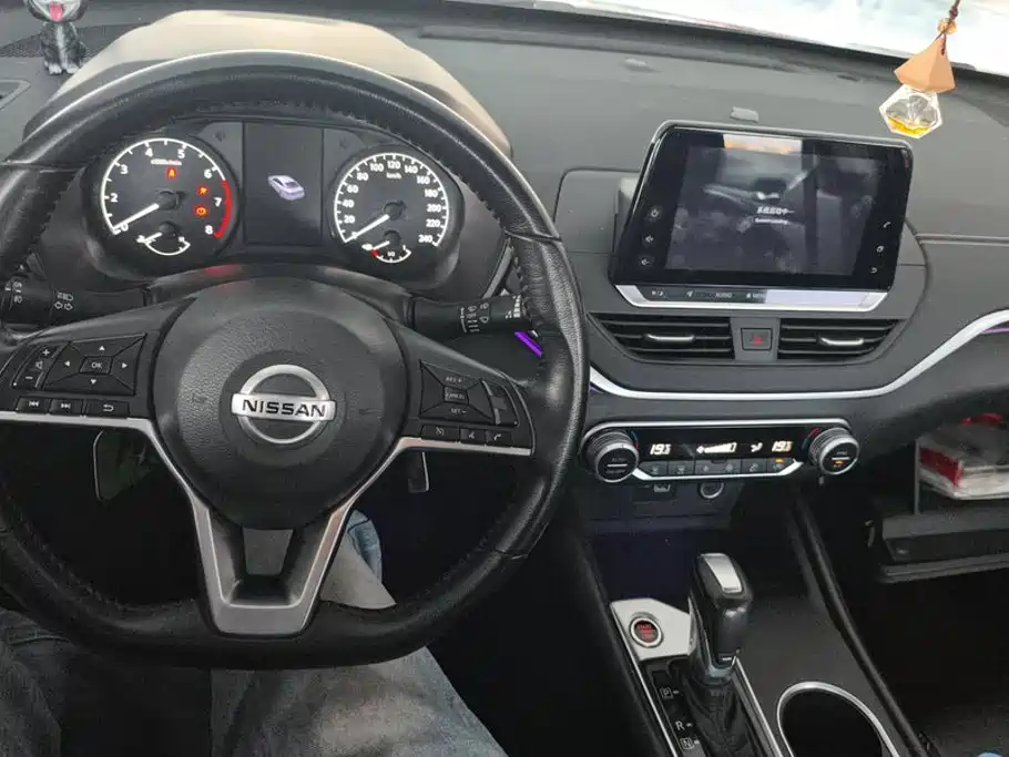 Nissan Teana — миниатюра 12