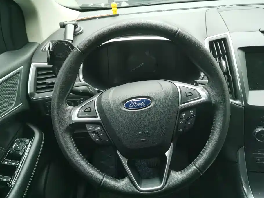 Ford Edge — миниатюра 15