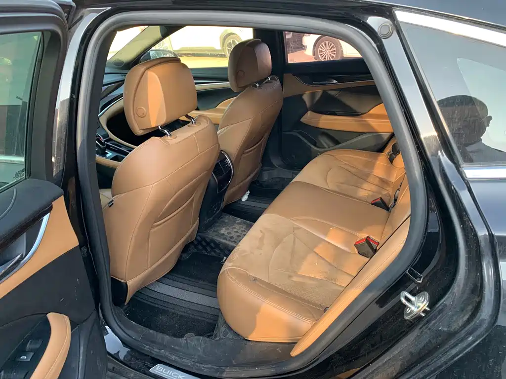 Buick LaCrosse — миниатюра 3