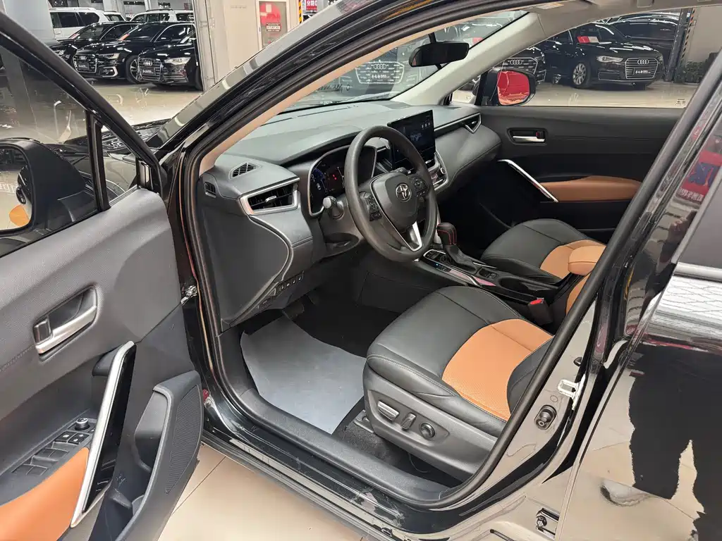 Toyota Frontlander — миниатюра 4