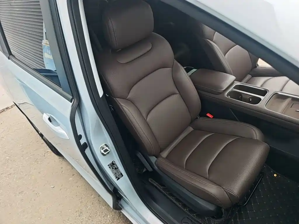 Wuling Xingguang 730 New Energy — миниатюра 25