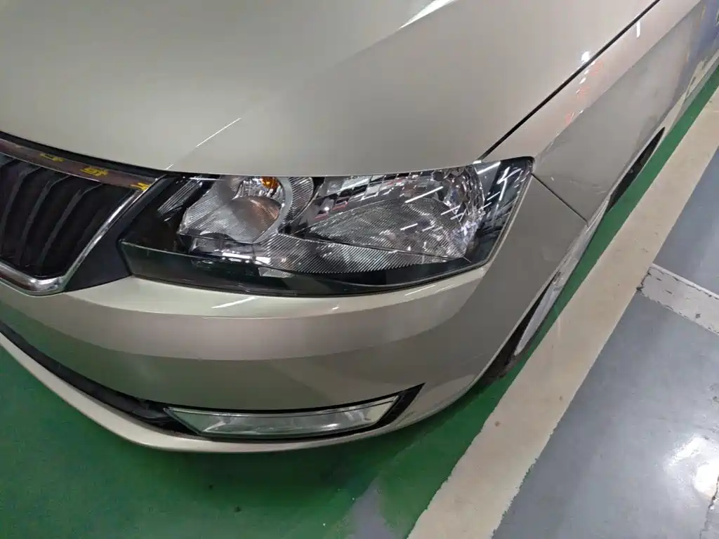 Skoda Rapid — миниатюра 24