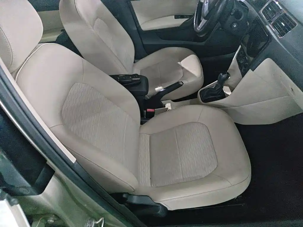 Skoda Rapid — миниатюра 25