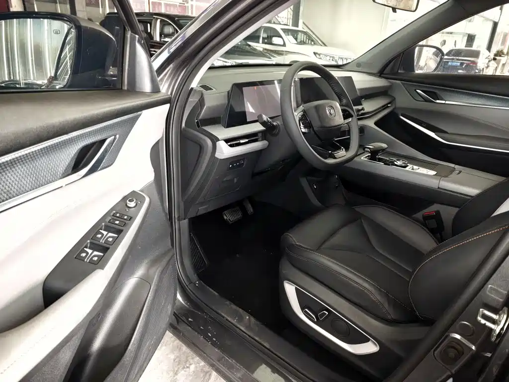 Changan Changan CS75PLUS — миниатюра 16