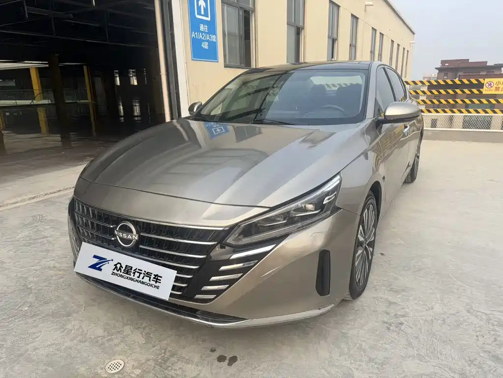 Nissan Teana 2023