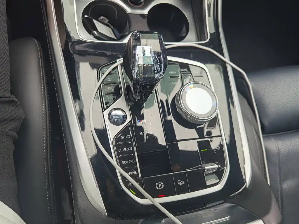 BMW X7 — миниатюра 8