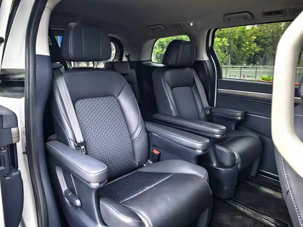 GAC Motor Trumpchi M8 — миниатюра 21