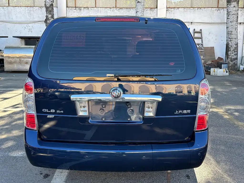 Buick GL8 — миниатюра 5