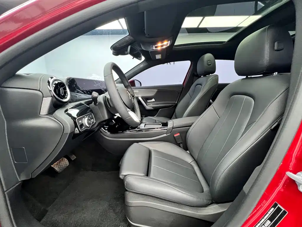 Mercedes-Benz A-Class — миниатюра 7