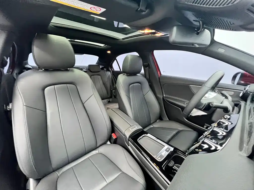 Mercedes-Benz A-Class — миниатюра 13