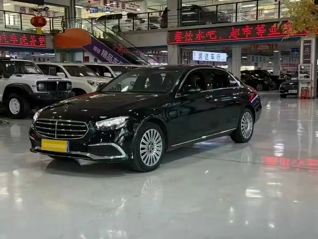 Mercedes-Benz E-Class — миниатюра 3