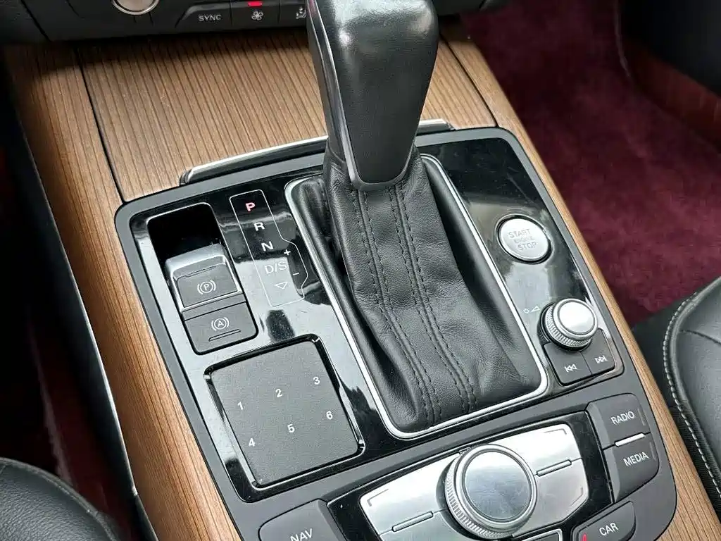 Audi A6L — миниатюра 11