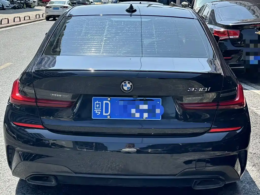 BMW 3 Series — миниатюра 9
