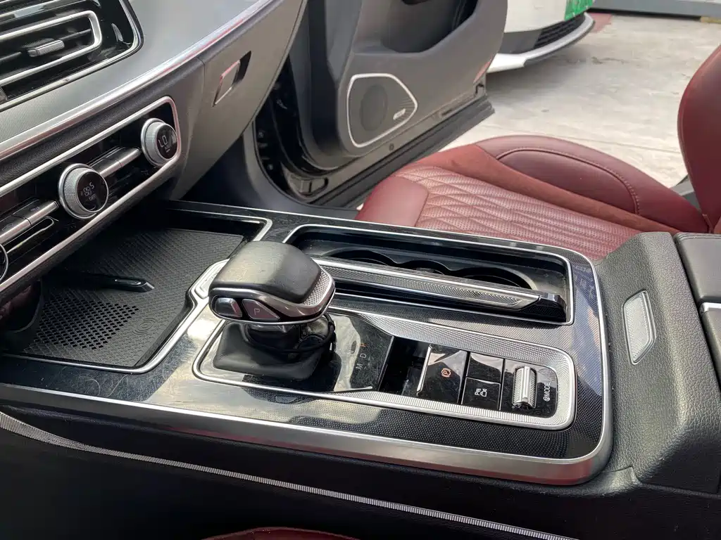 Hongqi Hongqi HS5 — миниатюра 13