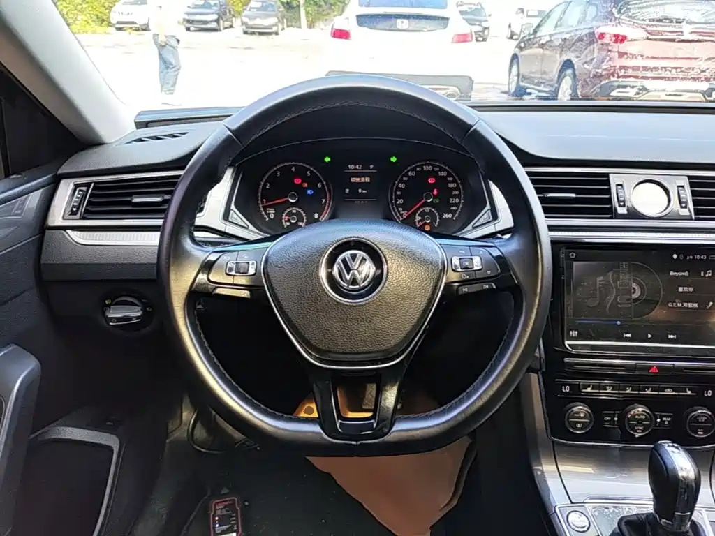 Volkswagen Passat — миниатюра 11