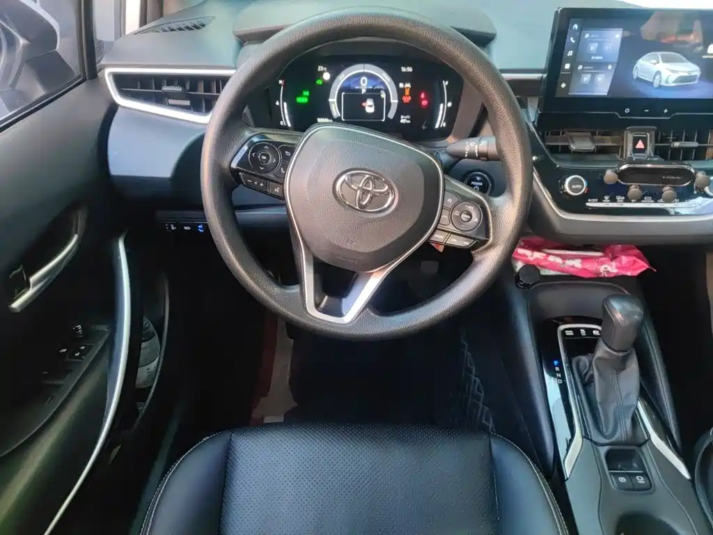 Toyota Corolla — миниатюра 6