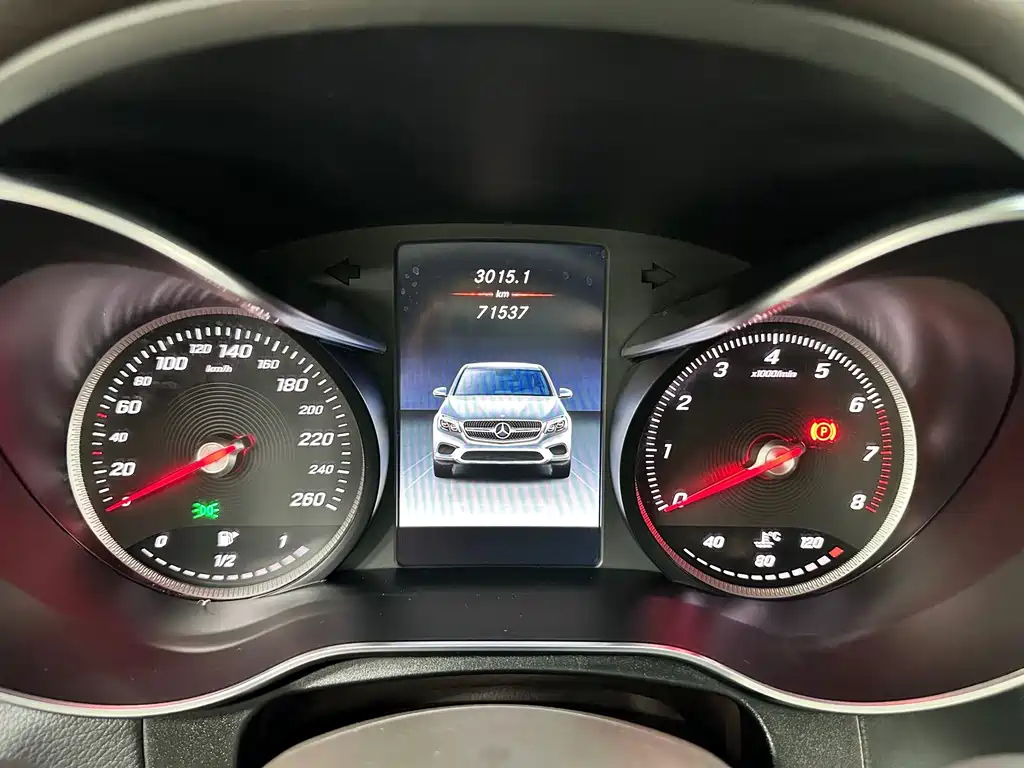 Mercedes-Benz GLC Coupe — миниатюра 26