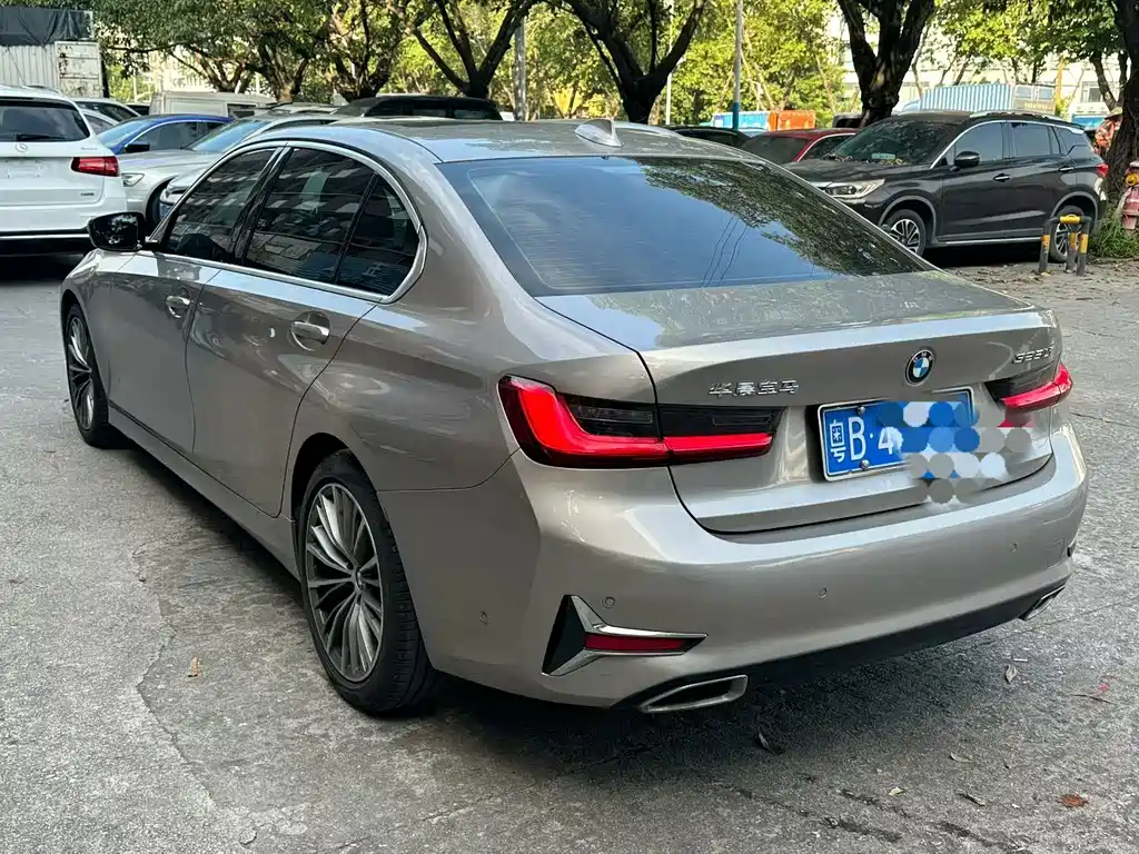 BMW 3 Series — миниатюра 4