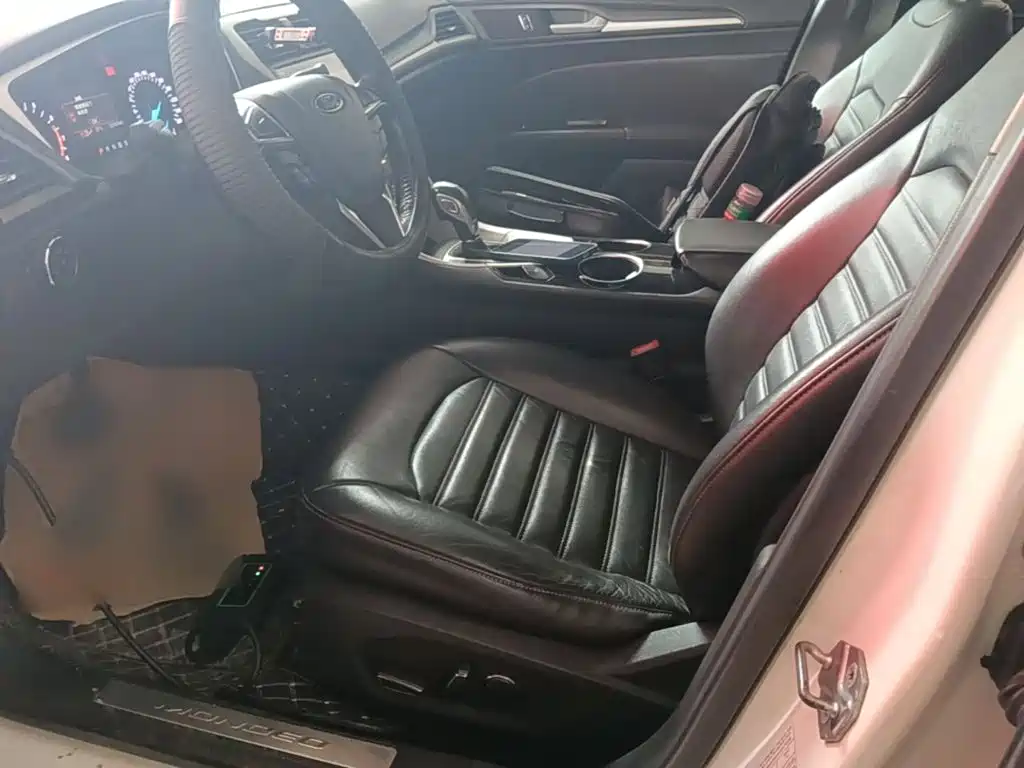 Ford Mondeo — миниатюра 15
