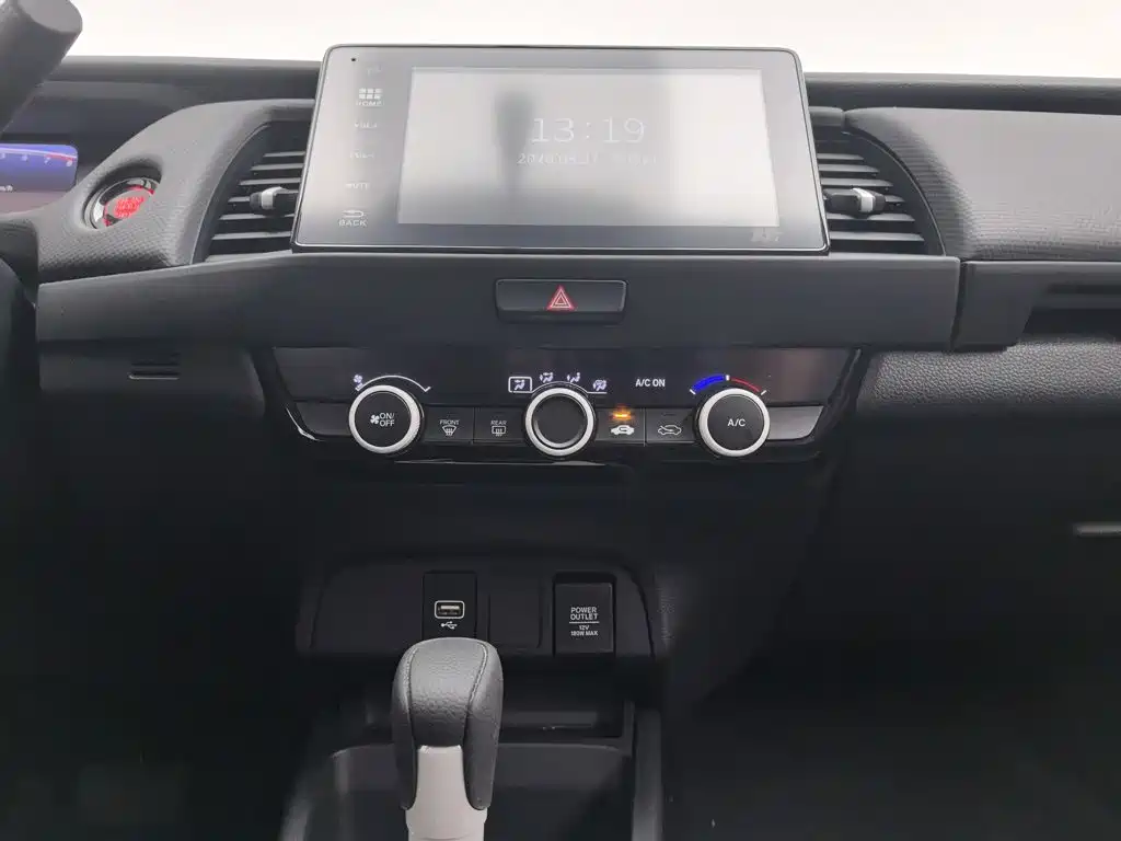 Honda Fit — миниатюра 12