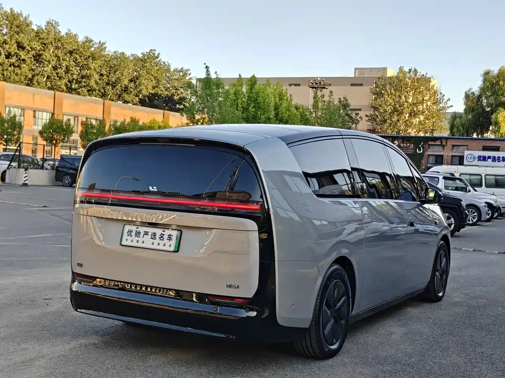Li Auto Li MEGA — миниатюра 11