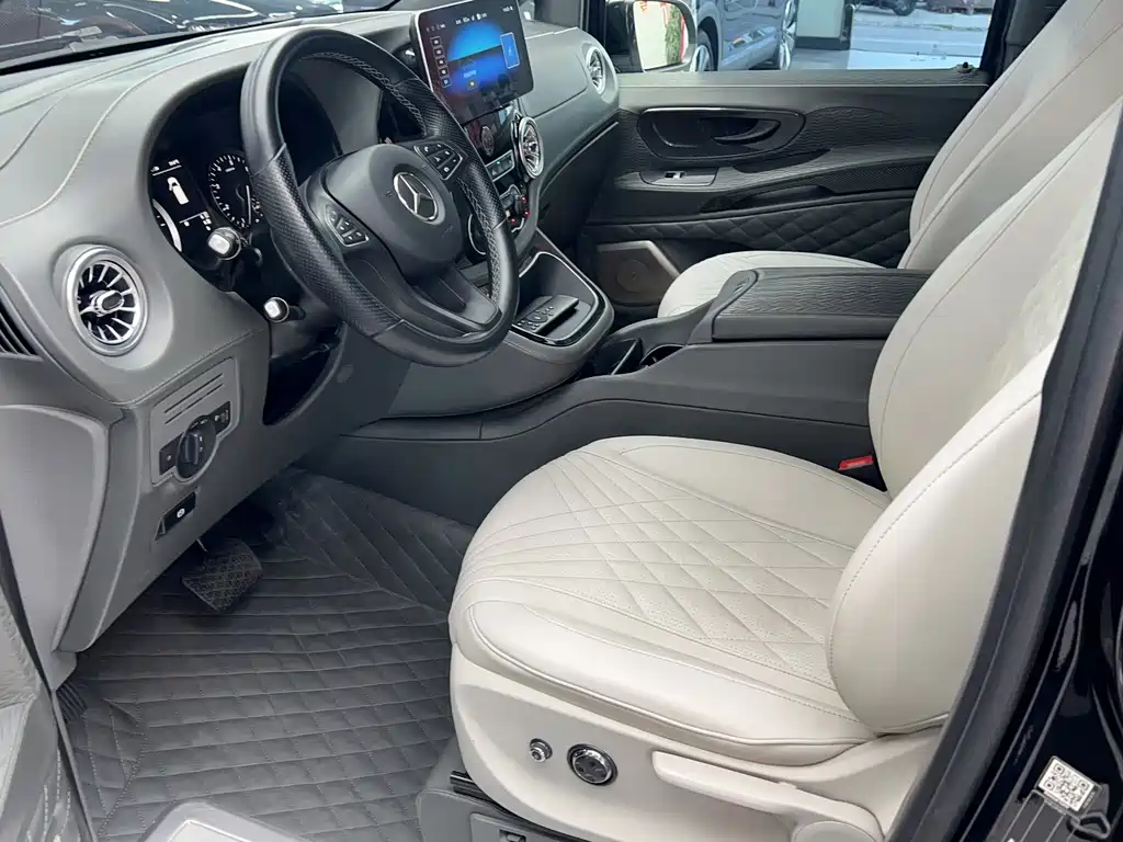 Mercedes-Benz Vito — миниатюра 13