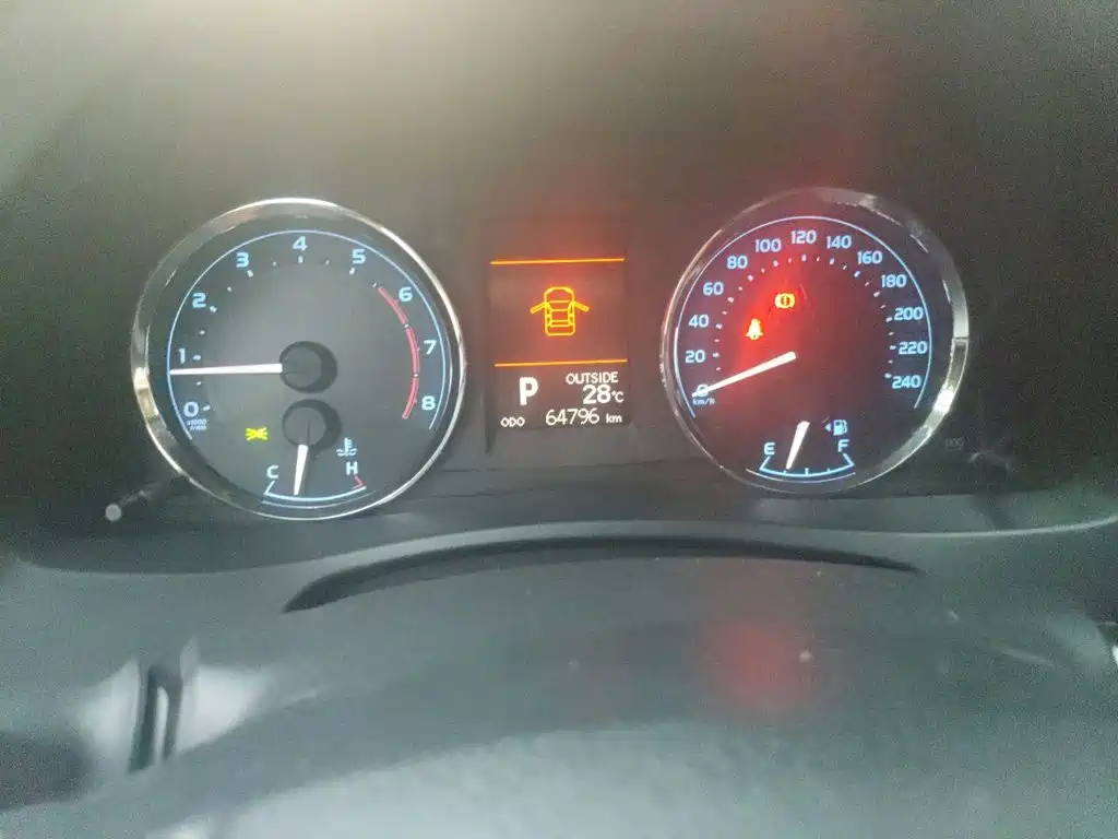 Toyota Corolla — миниатюра 8