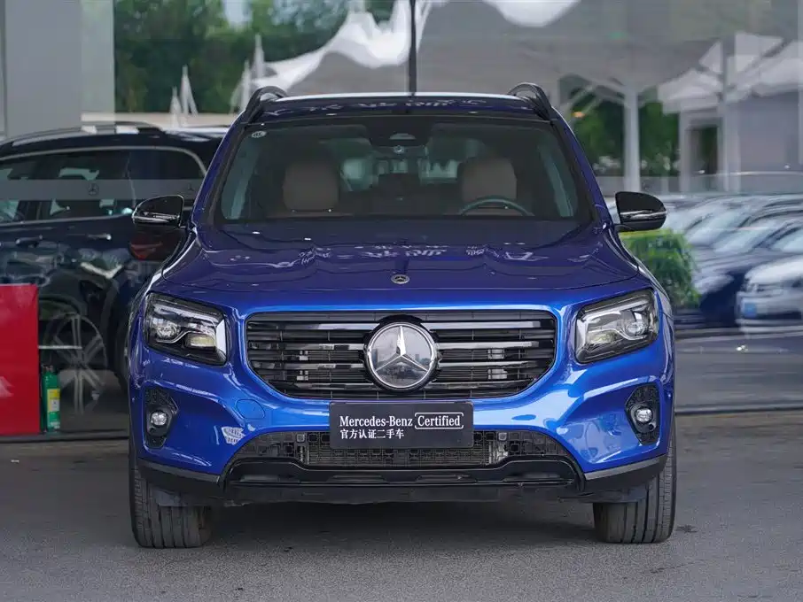 MERCEDES-BENZ GLB