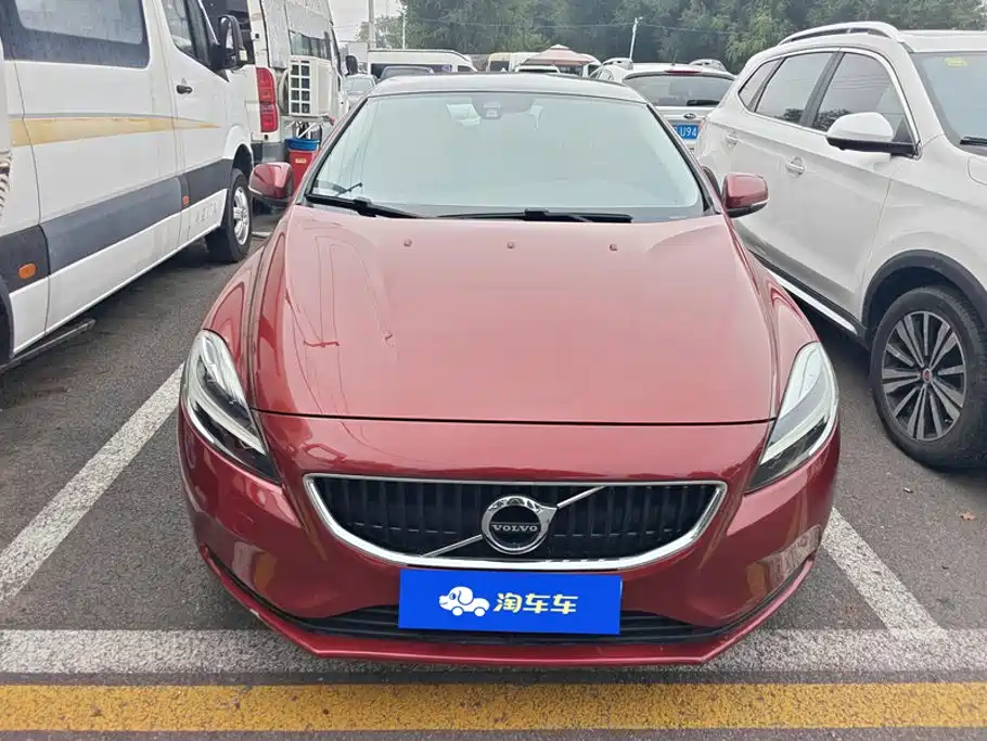 Volvo V40 — миниатюра 2