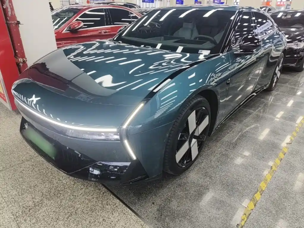 XPeng P7 — миниатюра 2