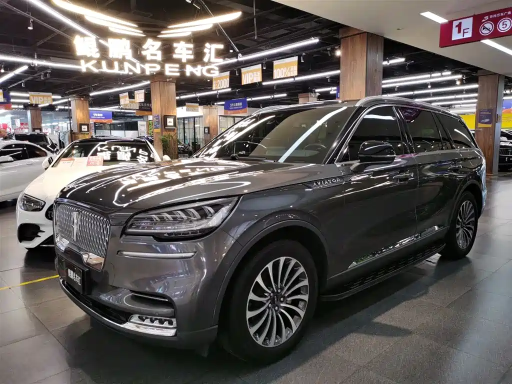 Lincoln Aviator (Import) 2020