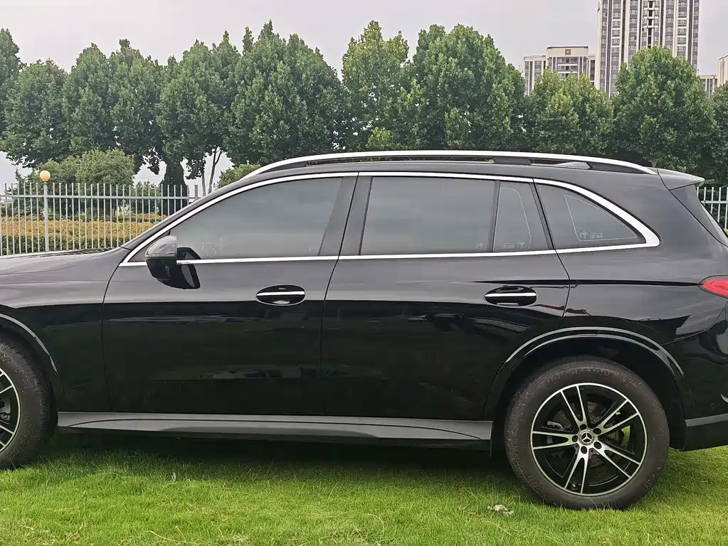Mercedes-Benz GLC — миниатюра 10