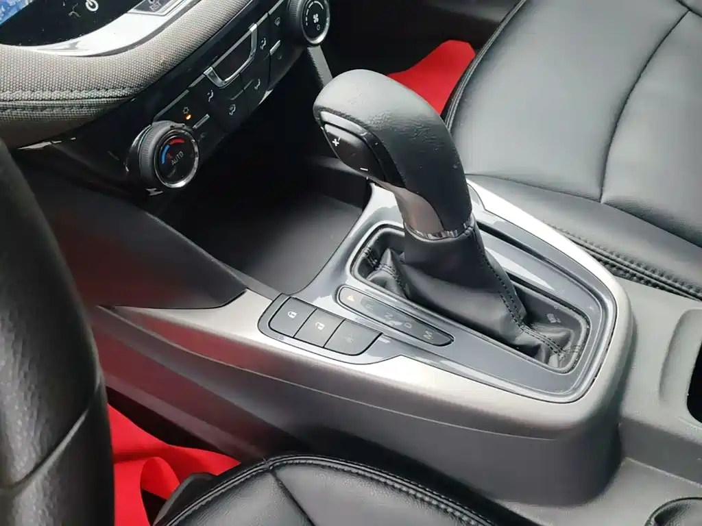 Chevrolet Malibu — миниатюра 14