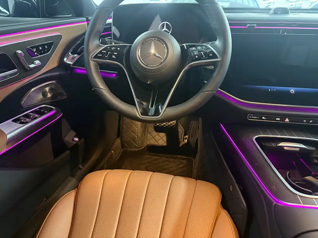 Mercedes-Benz E-Class — миниатюра 15