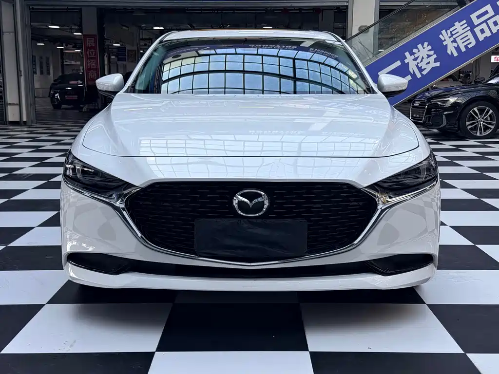 Mazda 3 Axela — миниатюра 2
